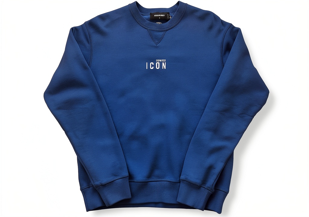 'DSQUARED2 felpa girocollo in cotone uomo azzurro indossata in contesto casual'