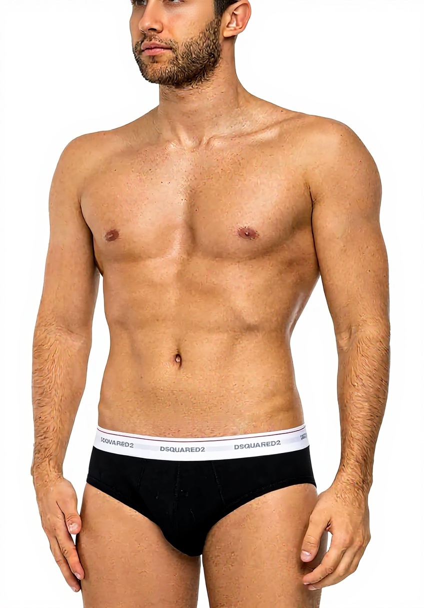 Slip DSQUARED2 nero su sfondo neutro