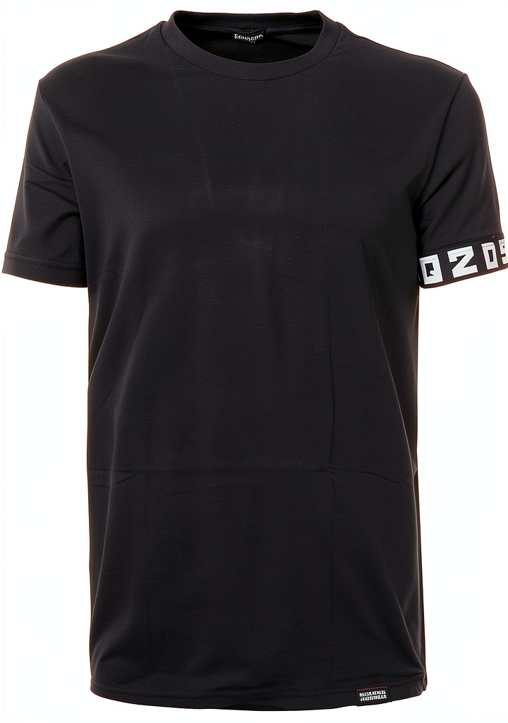 T-shirt DSQUARED2 nera su sfondo neutro che mostra il design e il marchio