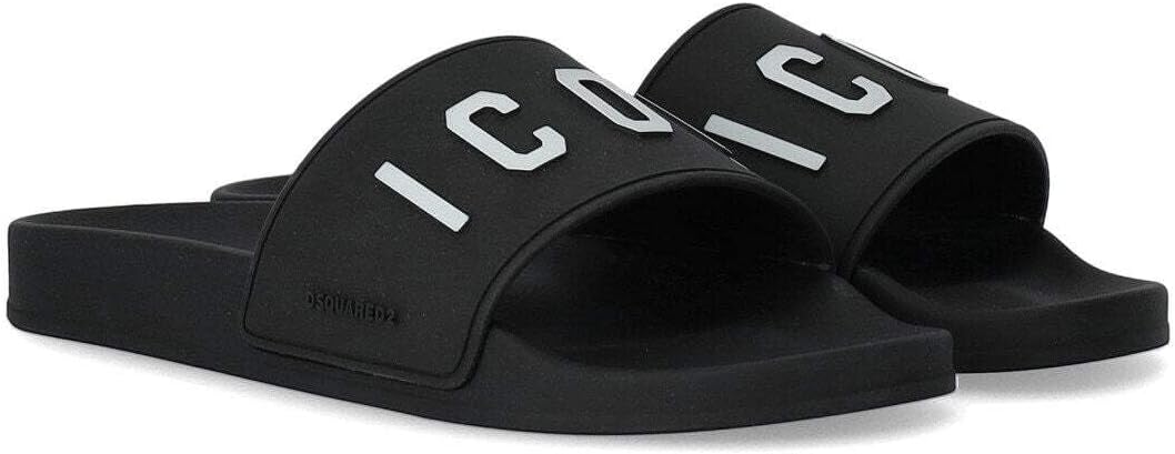 Dsquared2 Ciabatte Icon Uomo Nero indossate in spiaggia