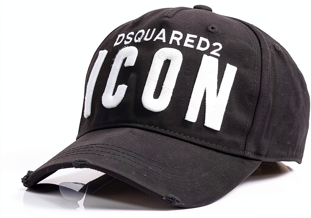Cappellino da baseball DSQUARED Icons indossato durante un'attività ciclistica